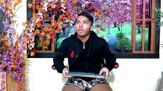 Yeinner  online show from 10/14/25, 07:03