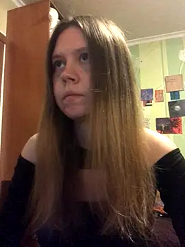 Snapshot of LunaVirelle chatting on 10/17/25, 09:16 LunaVirelle online show from 10/17/25, 09:16