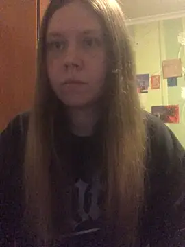 Snapshot of LunaVirelle chatting on 05/17/26, 05:35 LunaVirelle online show from 05/17/26, 05:35