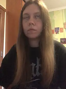 Snapshot of LunaVirelle chatting on 05/23/26, 03:22 LunaVirelle online show from 05/23/26, 03:22