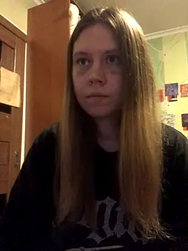 LunaVirelle online show from 10/30/25, 05:10