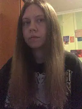 LunaVirelle online show from 04/18/26, 04:53