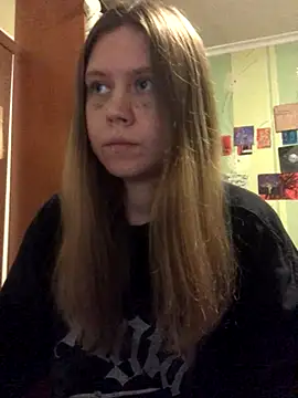 LunaVirelle online show from 10/27/25, 06:42