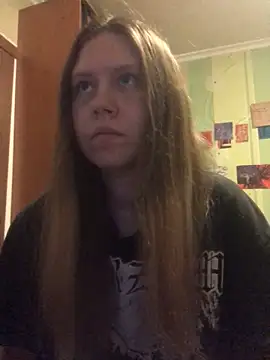 LunaVirelle online show from 04/18/26, 08:20