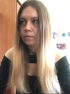 LunaVirelle online show from 02/10/26, 10:03