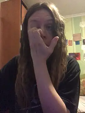 Snapshot of LunaVirelle chatting on 05/03/26, 05:27 LunaVirelle online show from 05/03/26, 05:27