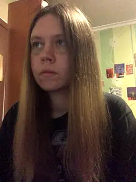 LunaVirelle online show from 11/06/25, 05:39