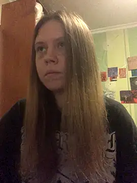 LunaVirelle online show from 11/02/25, 04:45