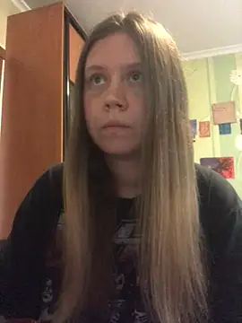 Snapshot of LunaVirelle chatting on 05/10/26, 04:09 LunaVirelle online show from 05/10/26, 04:09