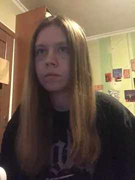 LunaVirelle online show from 11/09/25, 04:11