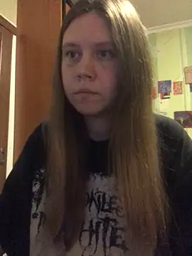 LunaVirelle online show from 06/17/26, 07:35