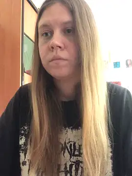 Snapshot of LunaVirelle chatting on 05/28/26, 10:00 LunaVirelle online show from 05/28/26, 10:00
