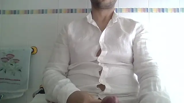 Snapshot of sci69 chatting on 10/24/25, 10:47 sci69 online show from 10/24/25, 10:47