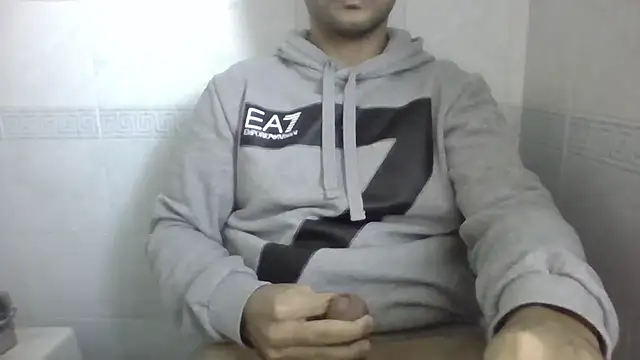 Snapshot of sci69 chatting on 10/31/25, 03:30 sci69 online show from 10/31/25, 03:30