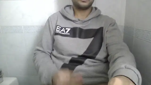 Snapshot of sci69 chatting on 02/03/26, 02:11 sci69 online show from 02/03/26, 02:11