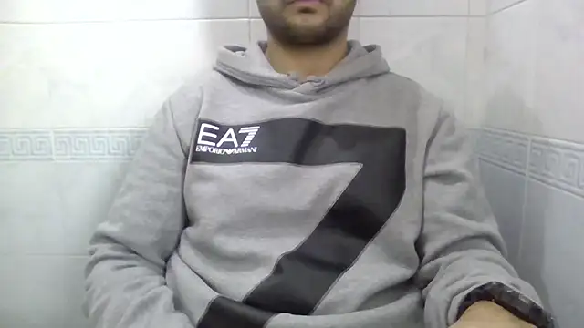 Snapshot of sci69 chatting on 12/03/25, 02:16 sci69 online show from 12/03/25, 02:16