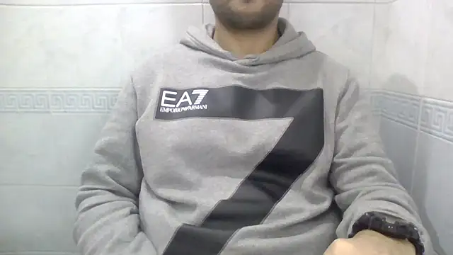 Snapshot of sci69 chatting on 02/04/26, 02:12 sci69 online show from 02/04/26, 02:12