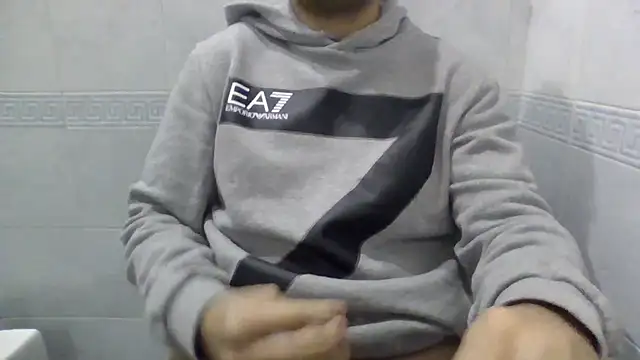 Snapshot of sci69 chatting on 11/20/25, 04:18 sci69 online show from 11/20/25, 04:18