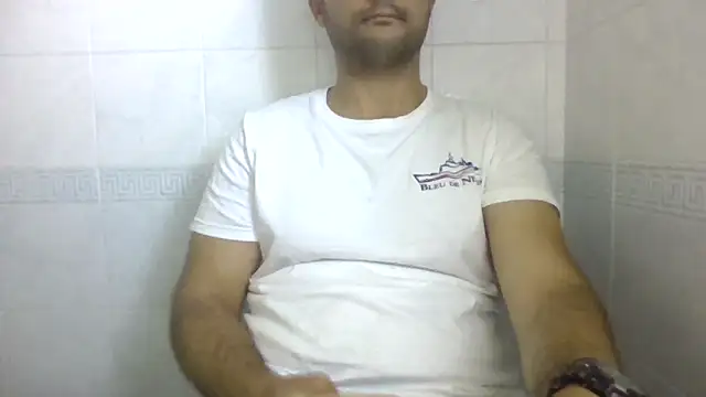 Snapshot of sci69 chatting on 05/25/26, 01:32 sci69 online show from 05/25/26, 01:32