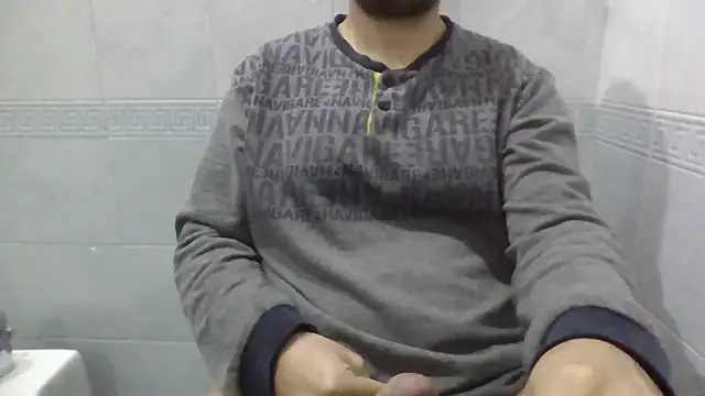 Snapshot of sci69 chatting on 12/14/25, 11:43 sci69 online show from 12/14/25, 11:43