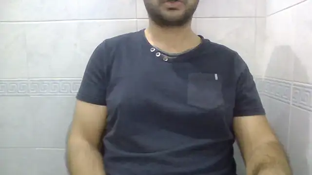 Snapshot of sci69 chatting on 11/08/25, 03:37 sci69 online show from 11/08/25, 03:37