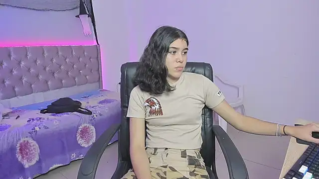 beiby glow online show from 11/04/25, 02:10