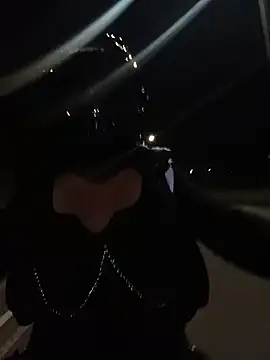 Scarlet Aura online show from 11/08/25, 05:33