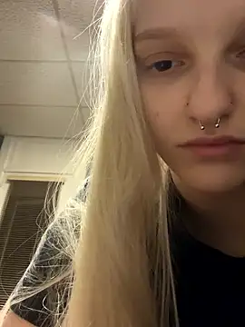 lexuslover687 online show from 04/15/26, 08:42