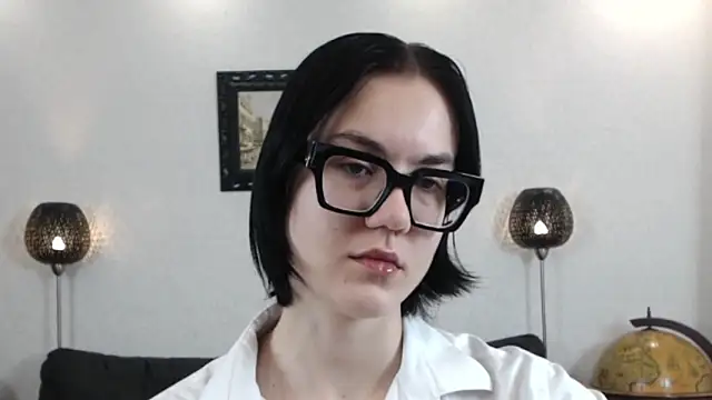 Marie Fitch online show from 11/28/25, 03:07