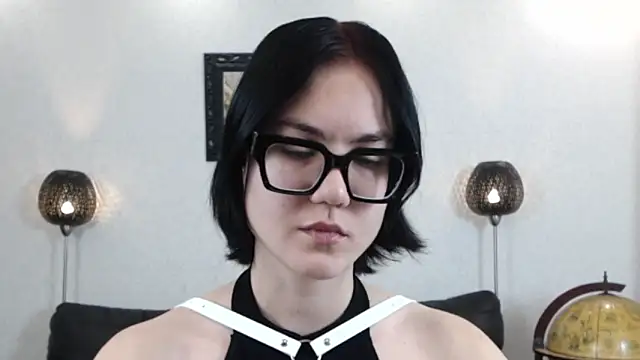 Marie Fitch online show from 12/02/25, 12:00