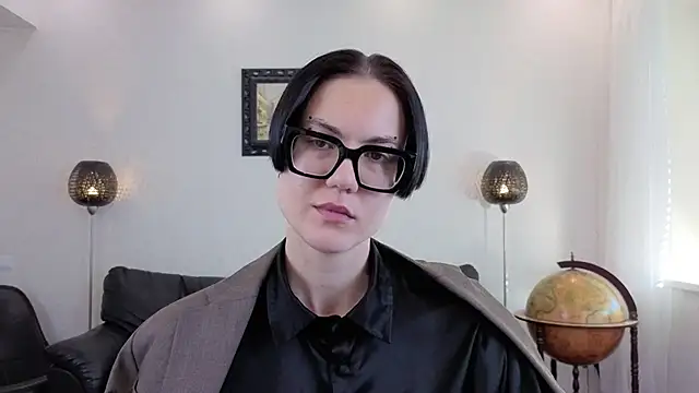 Marie Fitch online show from 06/05/26, 03:22
