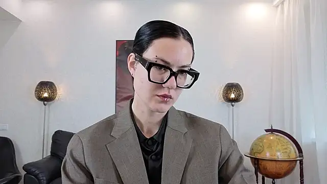 Marie Fitch online show from 05/13/26, 03:57