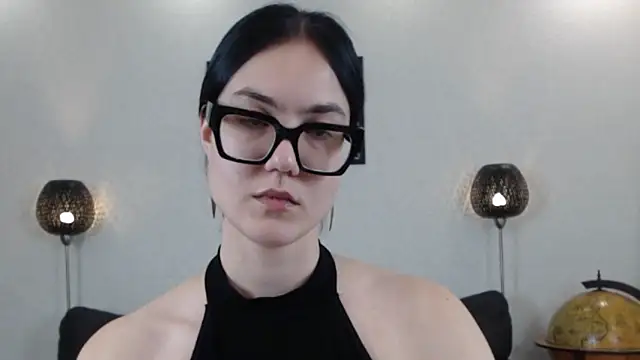 Marie Fitch online show from 11/08/25, 01:53