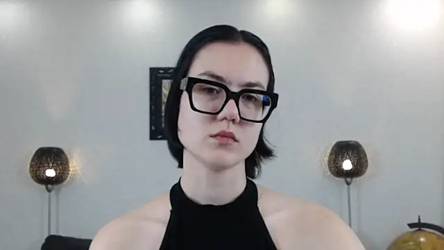 Marie Fitch online show from 11/05/25, 01:31