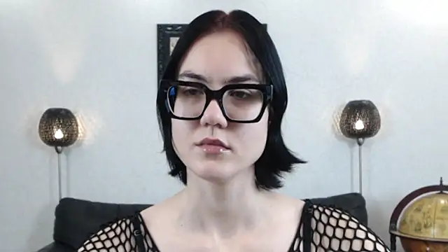 Marie Fitch online show from 12/03/25, 11:14