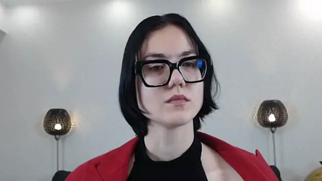 Marie Fitch online show from 11/06/25, 03:43