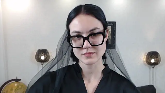 Marie Fitch online show from 10/31/25, 02:02