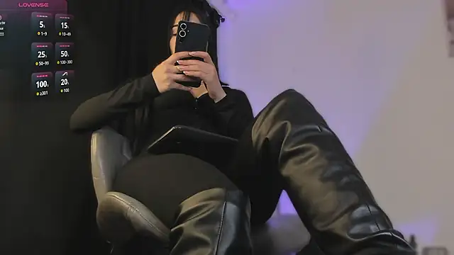 miiaa stone online show from 02/08/26, 05:27