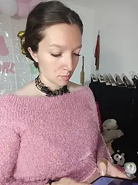 Lucy colee online show from 04/07/26, 02:41