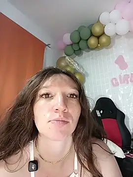 Lucy colee online show from 04/10/26, 04:14