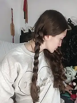 Lucy colee online show from 04/11/26, 02:21