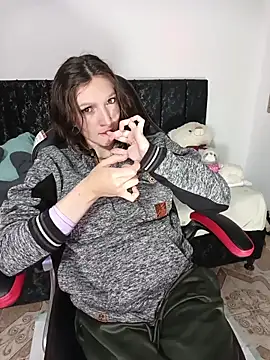 Lucy colee online show from 02/28/26, 01:33