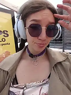 Lucy colee online show from 03/21/26, 01:59