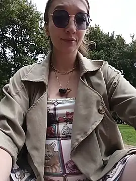 Lucy colee online show from 02/16/26, 05:22