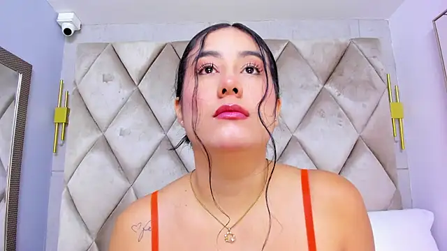 GabyParker  online show from 05/12/26, 12:22