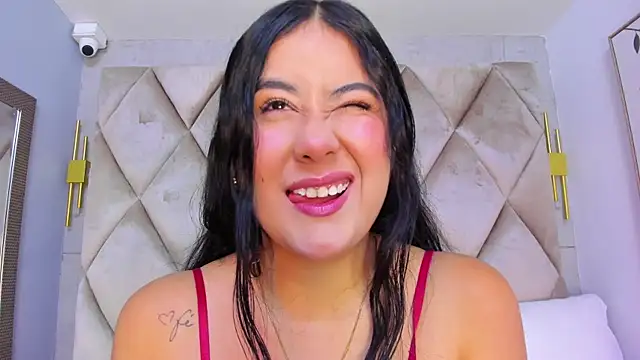 GabyParker  online show from 05/06/26, 12:20