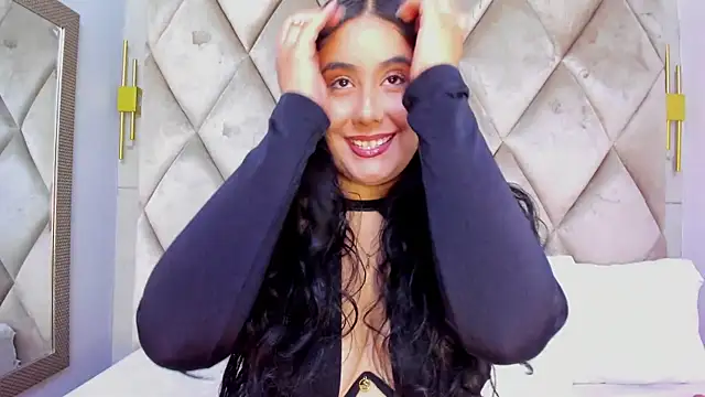 GabyParker  online show from 03/25/26, 12:15