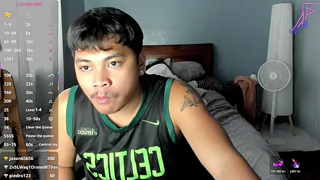 LuisitoJuancho55 online show from 12/21/25, 12:35