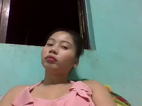 Snapshot of Baby_girl0516 chatting on 10/13/25, 12:07 Baby girl0516 online show from 10/13/25, 12:07