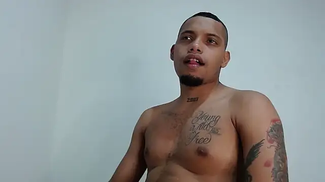 Snapshot of drako_monster chatting on 11/13/25, 11:41 drako monster online show from 11/13/25, 11:41